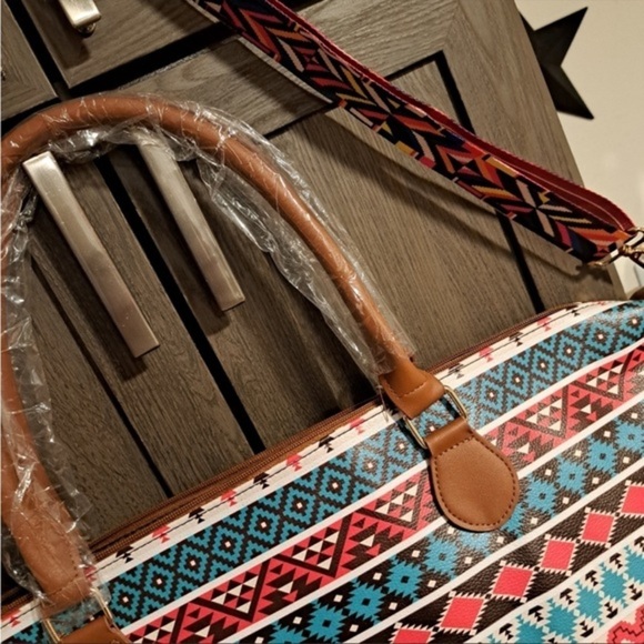 Boho Aztec Vegan Leather Weekender Bag - Picture 8 of 10